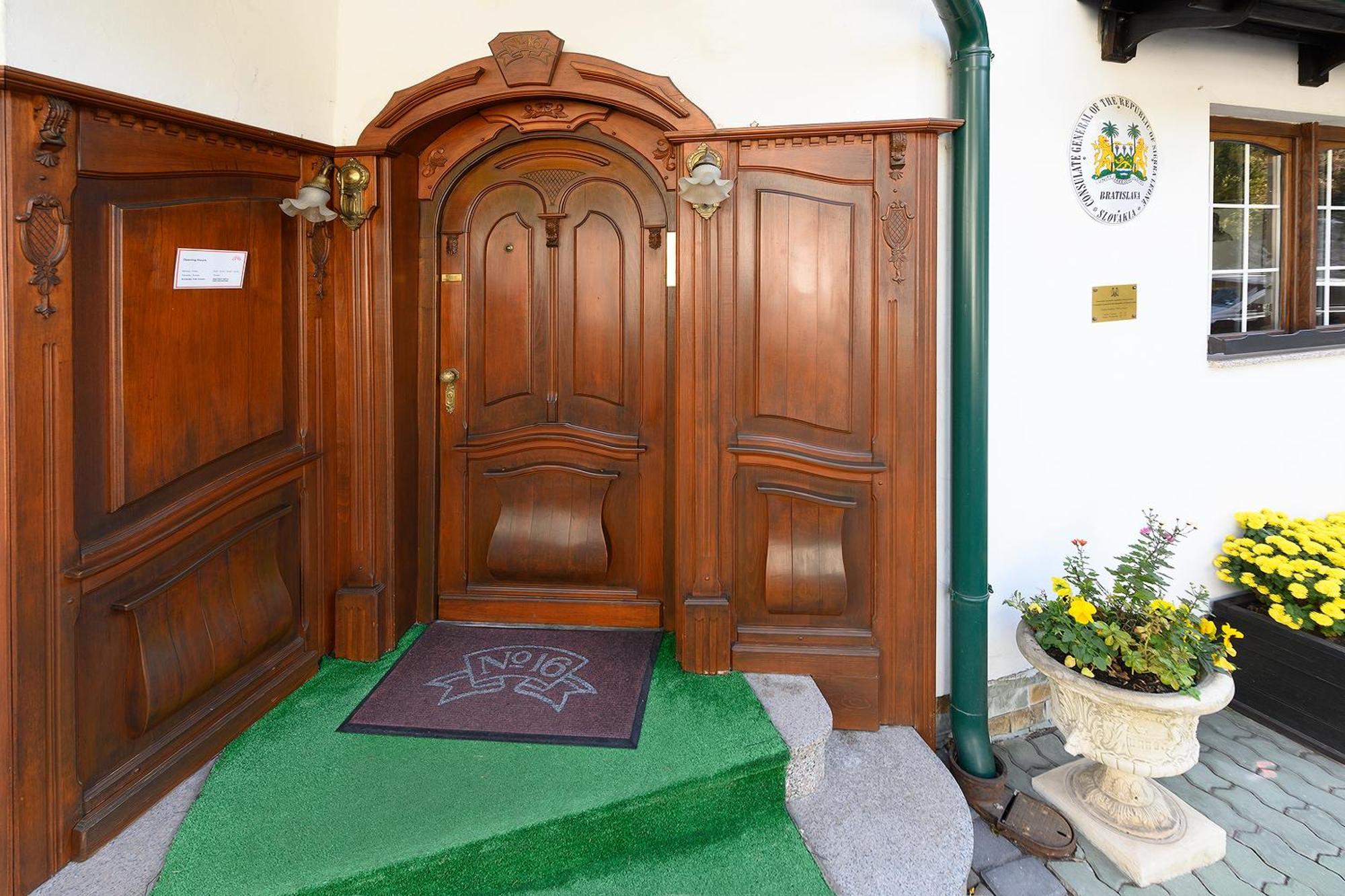 Panoramic Castle Suite With Free Private Parking Bratislava Exterior foto